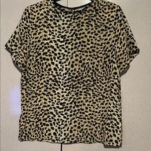 Diane Gilman Leopard Print Short Sleeve silk Women's Top - Black & Tan